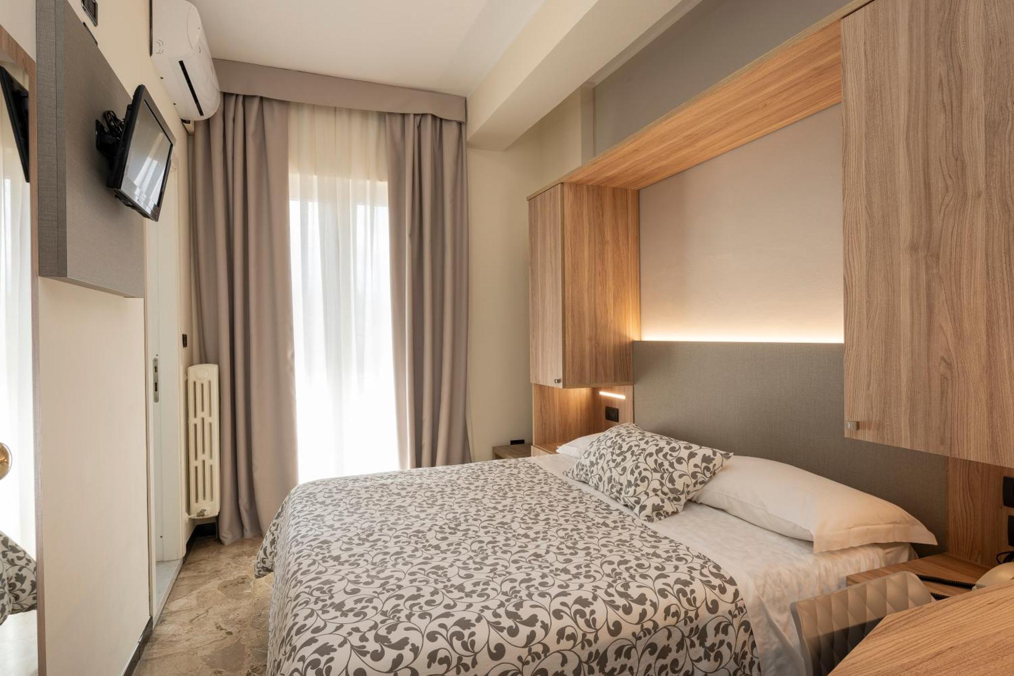 Hotel La Rotonda Cepagatti Екстериор снимка